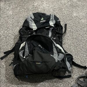 Black and Gray Men's Backpack Deuter hiking 🥾 back packing travel bag